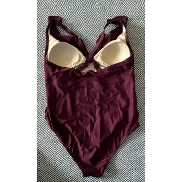 Purple Plus Sz 16 Ruffled Built In Bra Criss Cross Straps 1 Pc Swimsuit KONA SOL - Picture 5 of 5